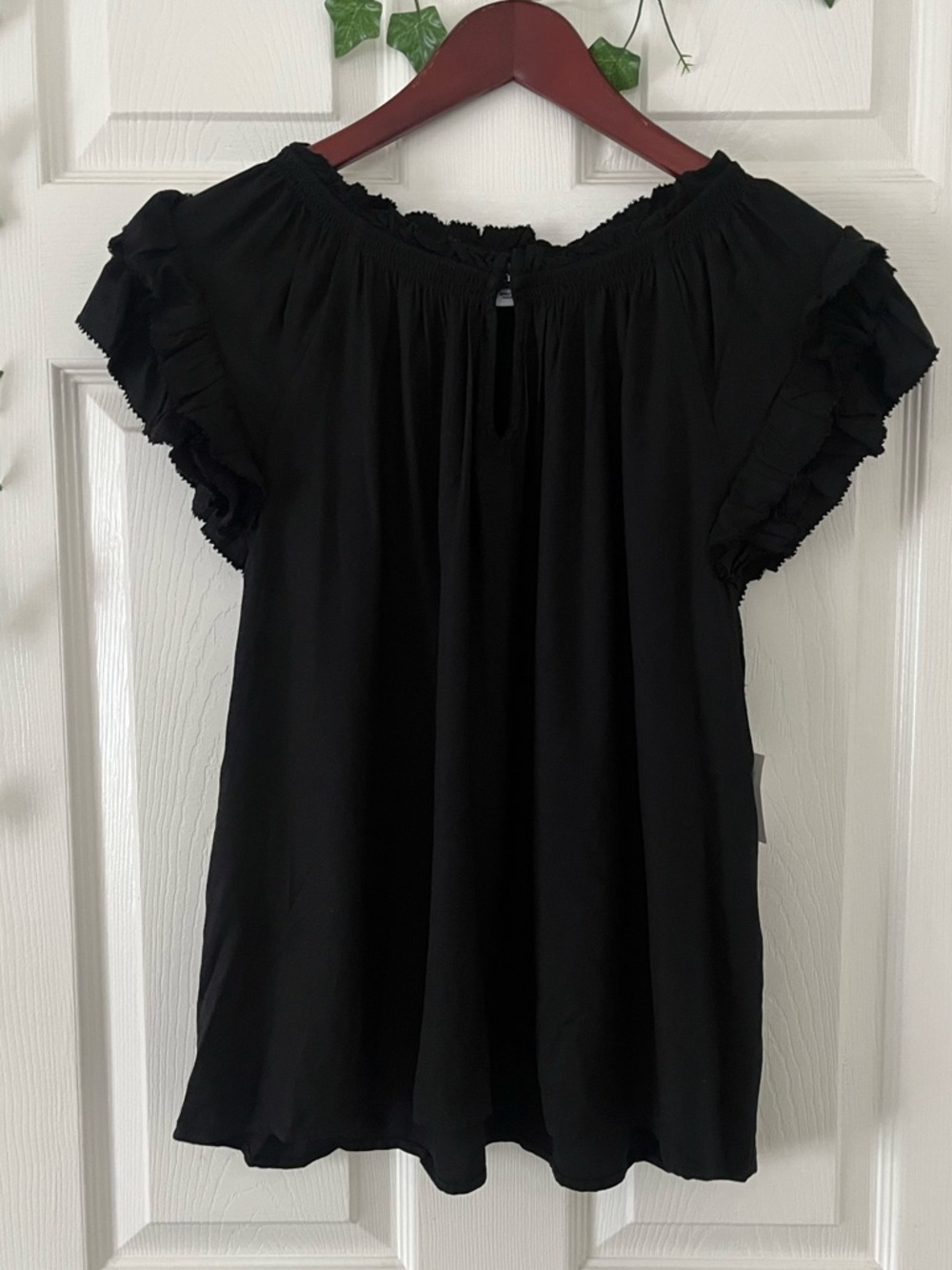 Old Navy Black Ruffle Sleeve Women’s Blouse Top